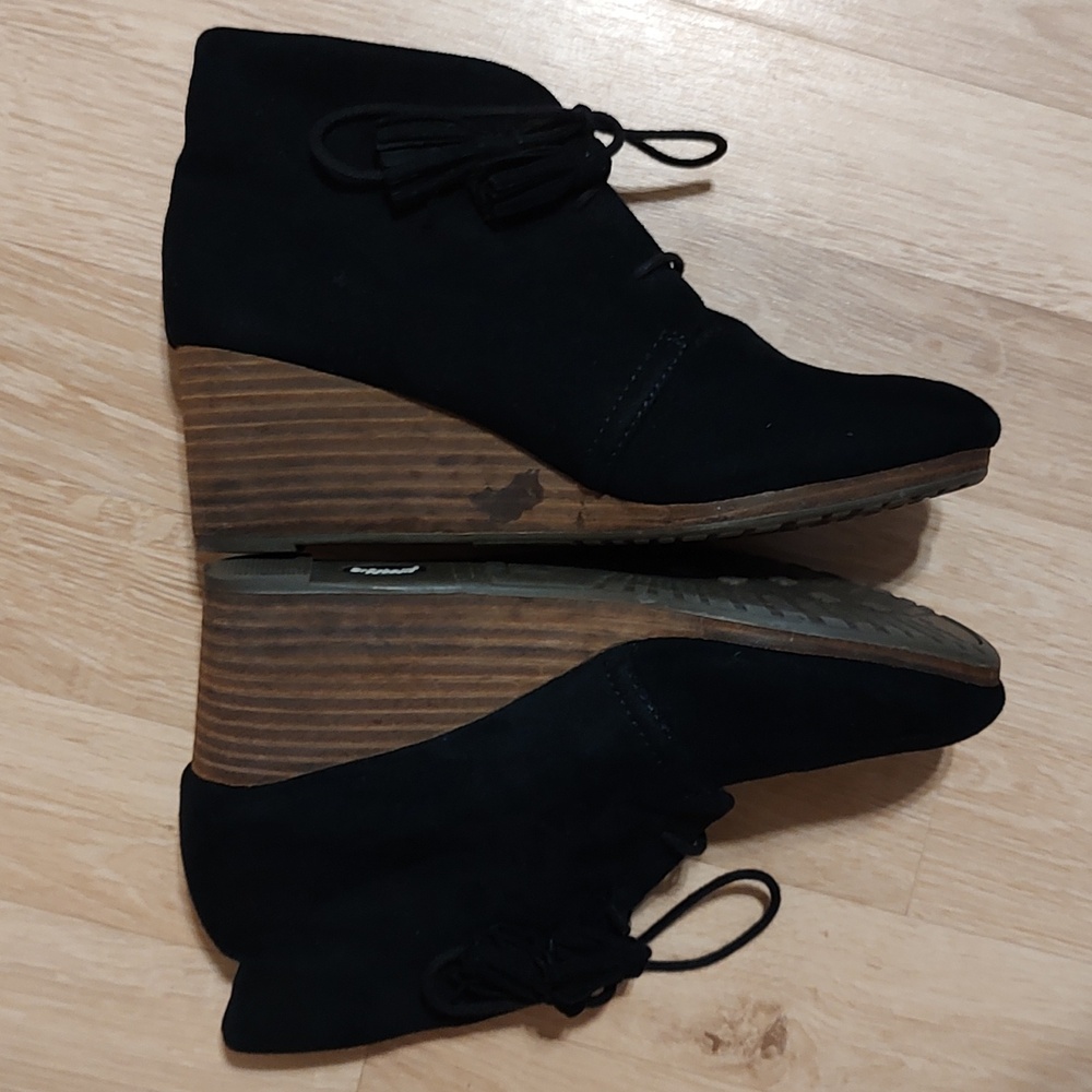 Dr. Scholl's Womens Dakota Faux Suede Wedge Booties Black Lace-up Tassels Size 6 - Picture 5 of 13